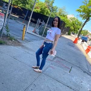 Meet your Posher, Areliz